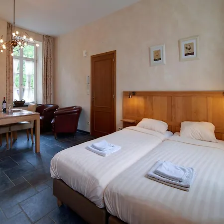 Cozy In A 16th Century Castle *